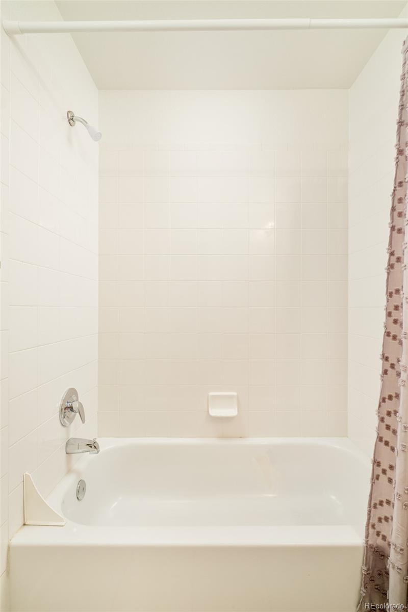 1631 S Deframe Street Unit: B5