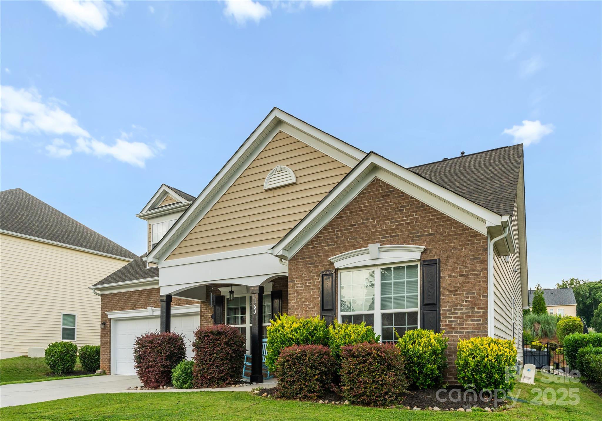 163 Sassafras Road