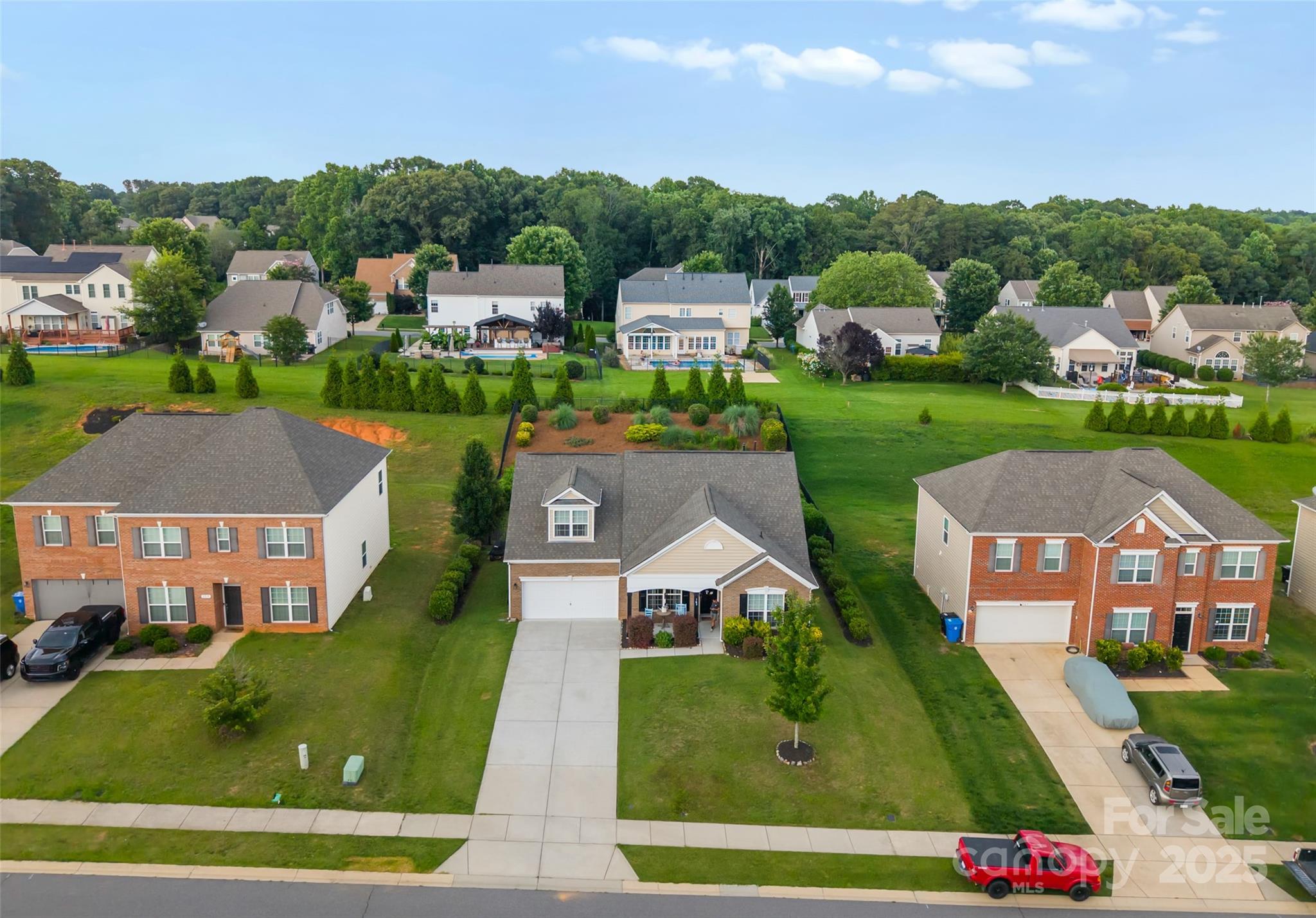 163 Sassafras Road