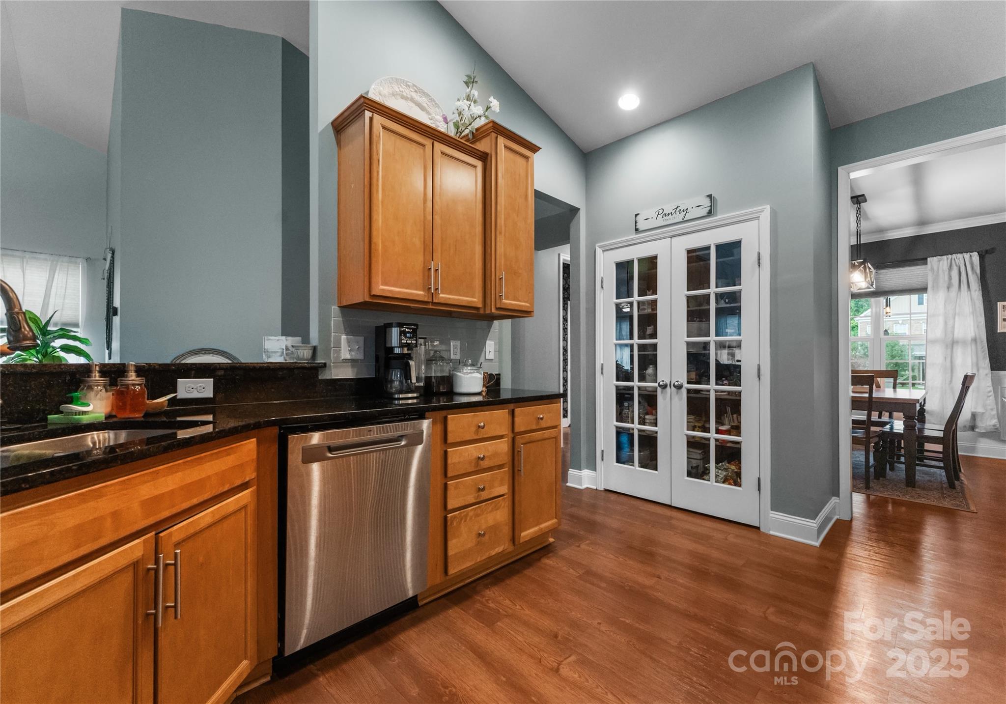 163 Sassafras Road