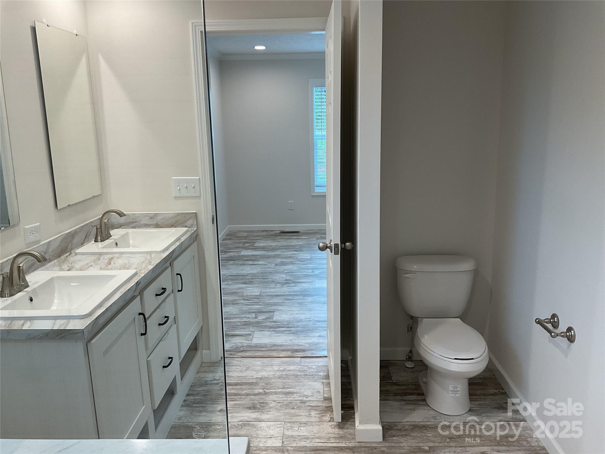 130 Zircon Drive