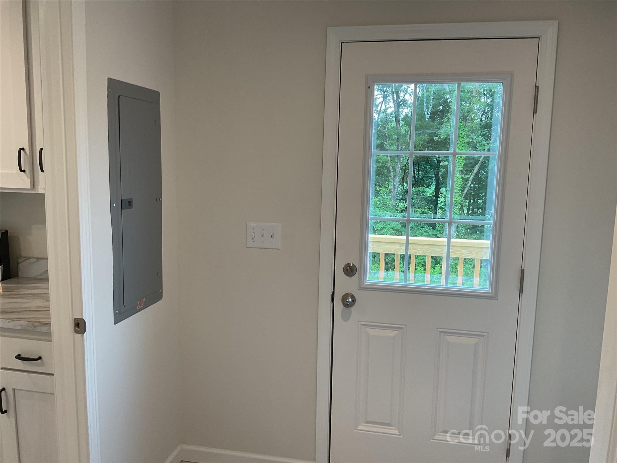 130 Zircon Drive