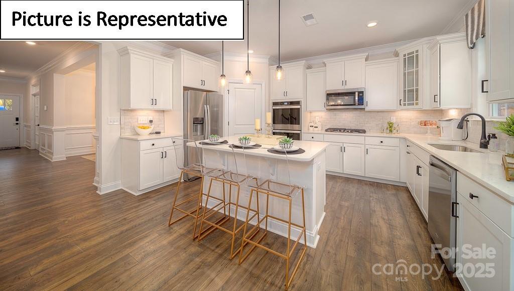 7117 Sylvan Retreat Drive