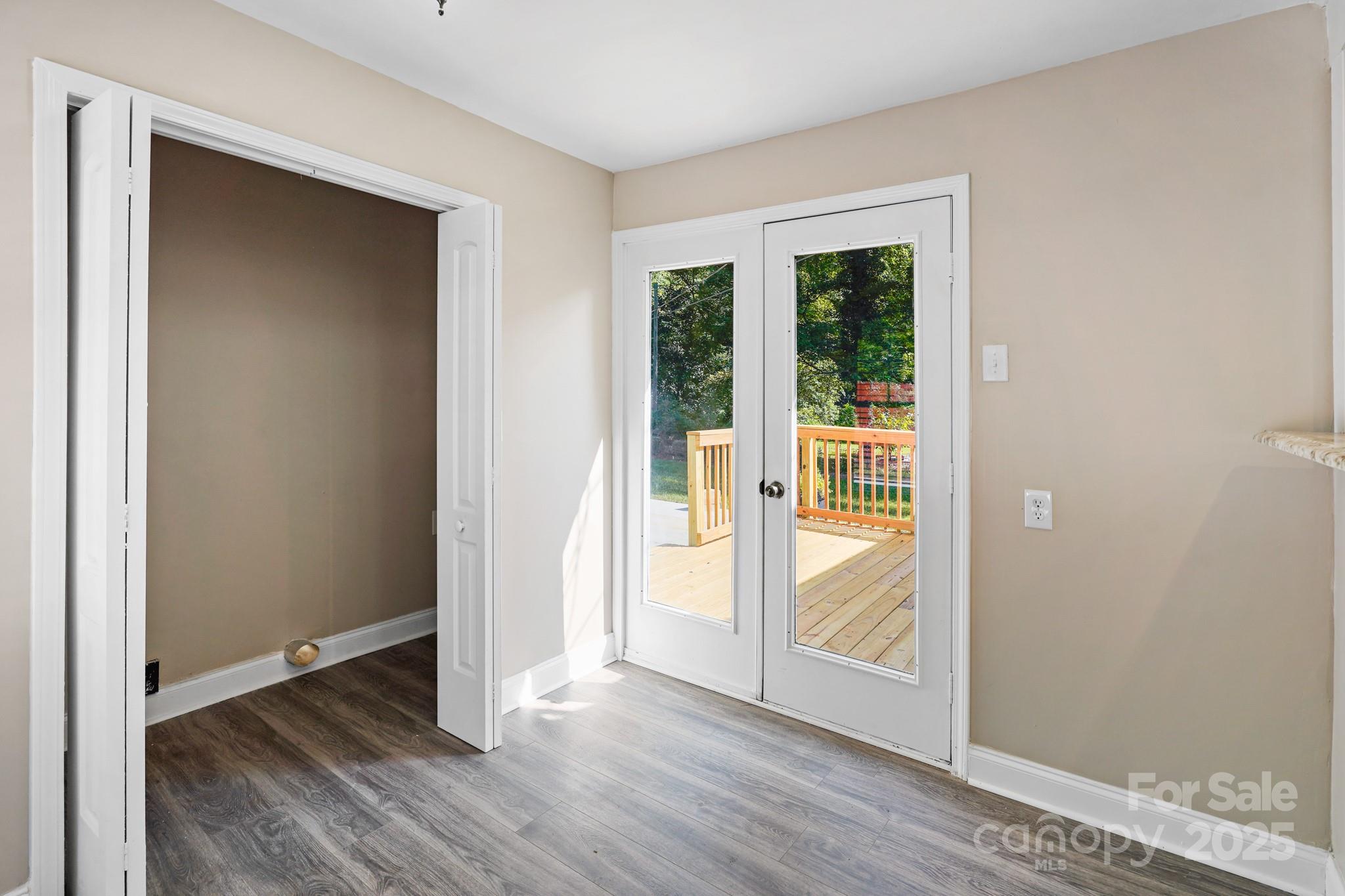 2830 Royston Road Unit: 2