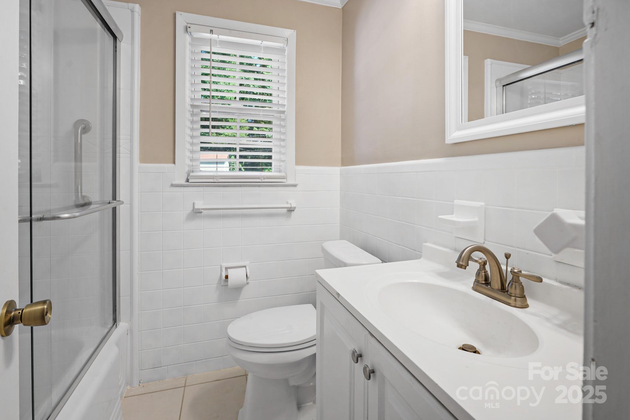2830 Royston Road Unit: 2
