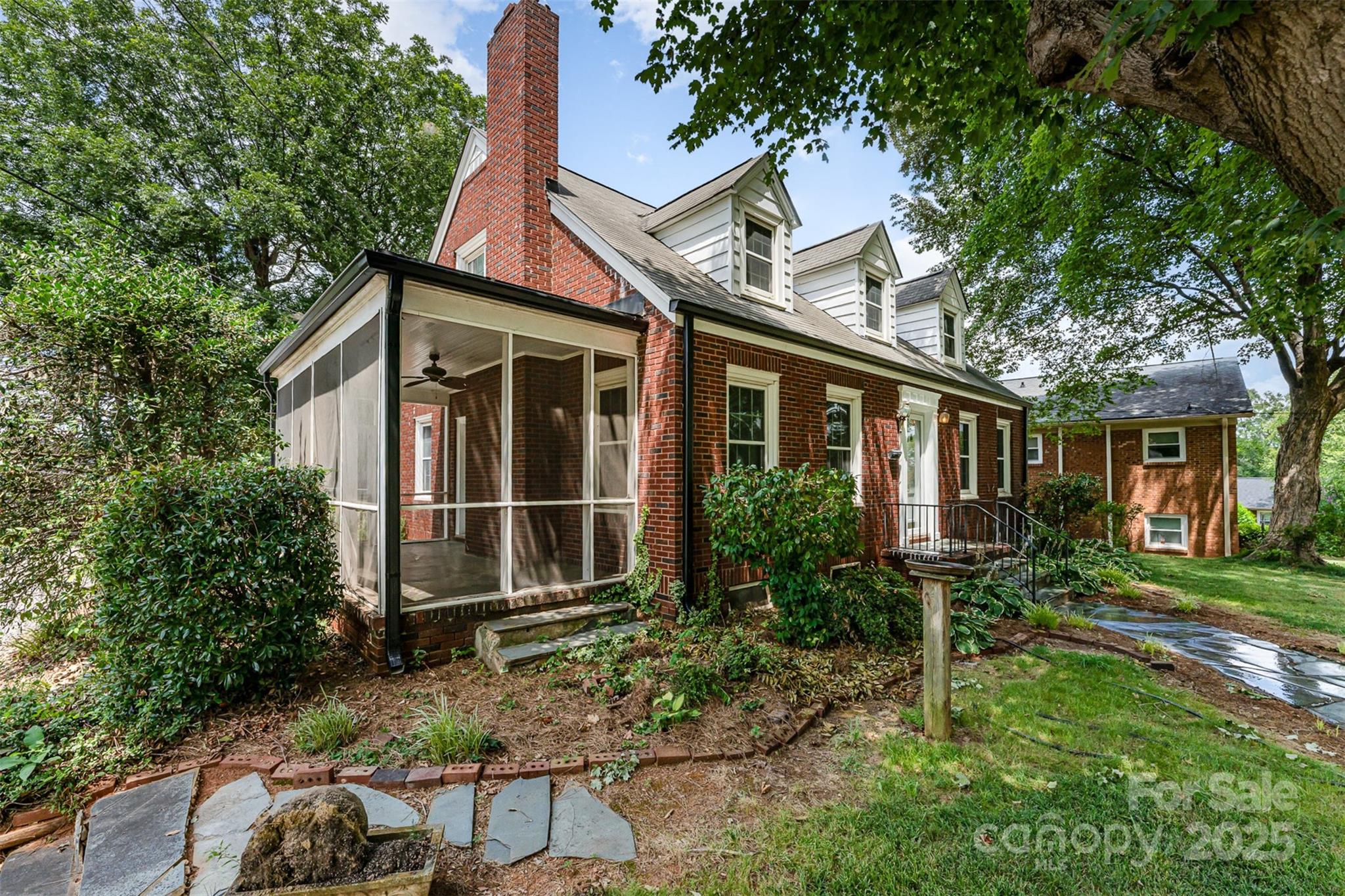 105 Corban Avenue SE