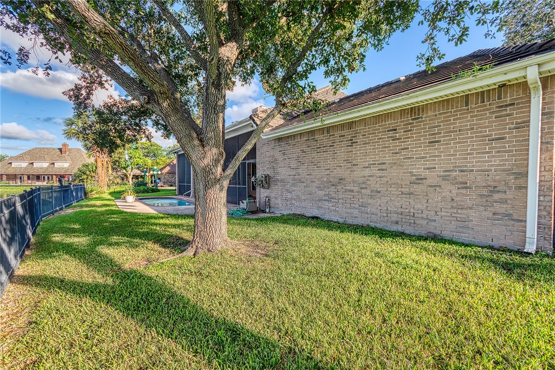 7709 Moritz Lake Dr