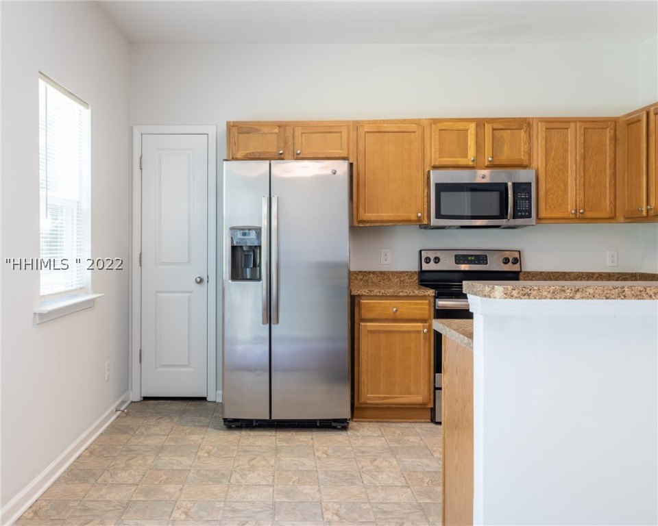 128 Red Northern Oak Way