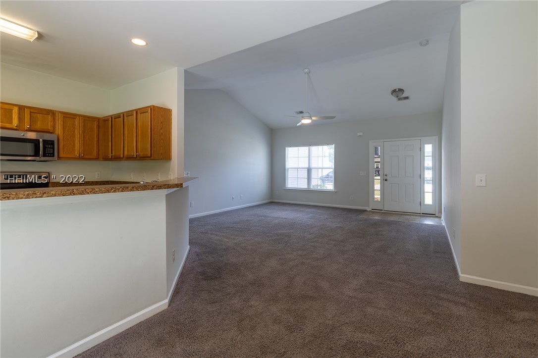 128 Red Northern Oak Way