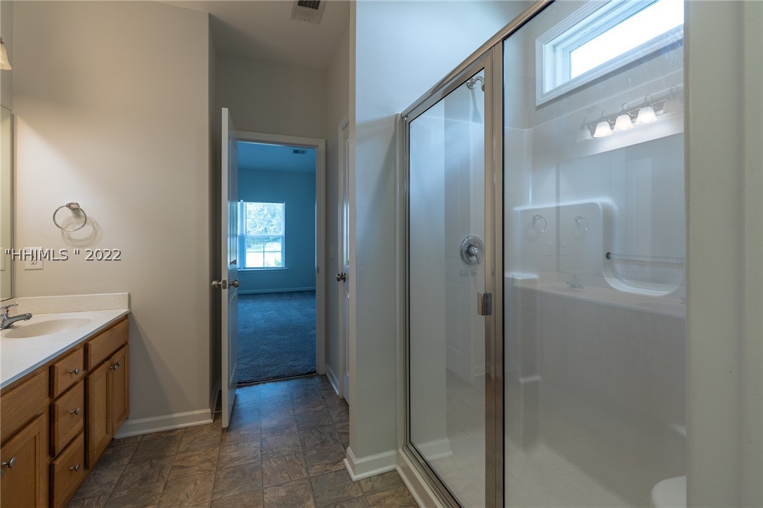 128 Red Northern Oak Way