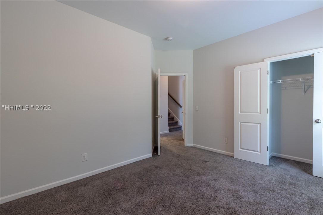 128 Red Northern Oak Way