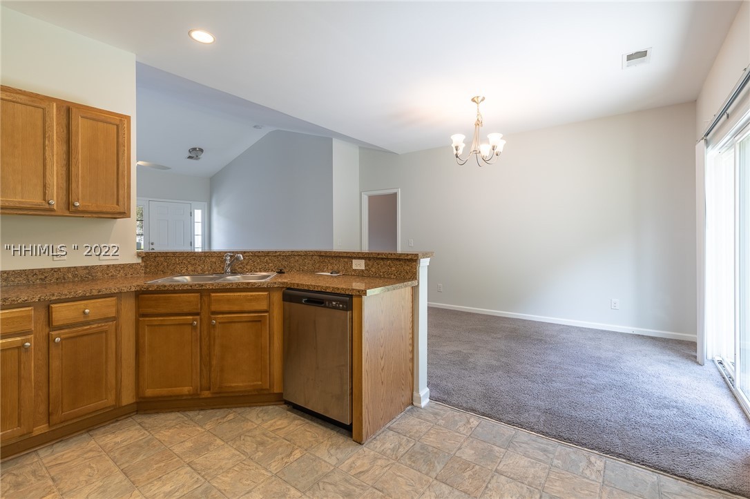 128 Red Northern Oak Way