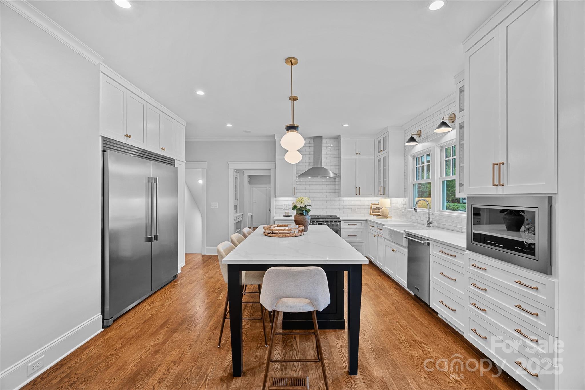 709 N Main Street