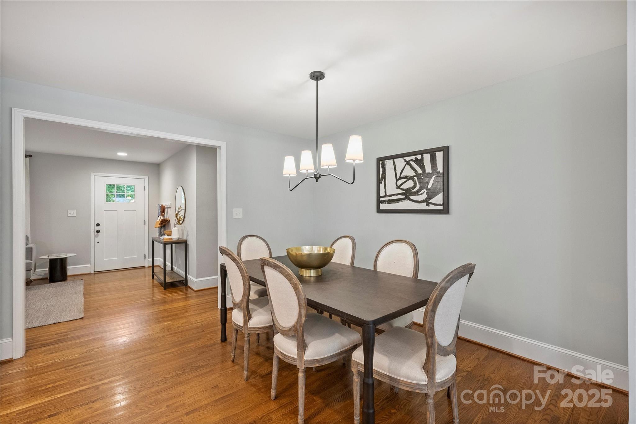 1918 Woodland Drive
