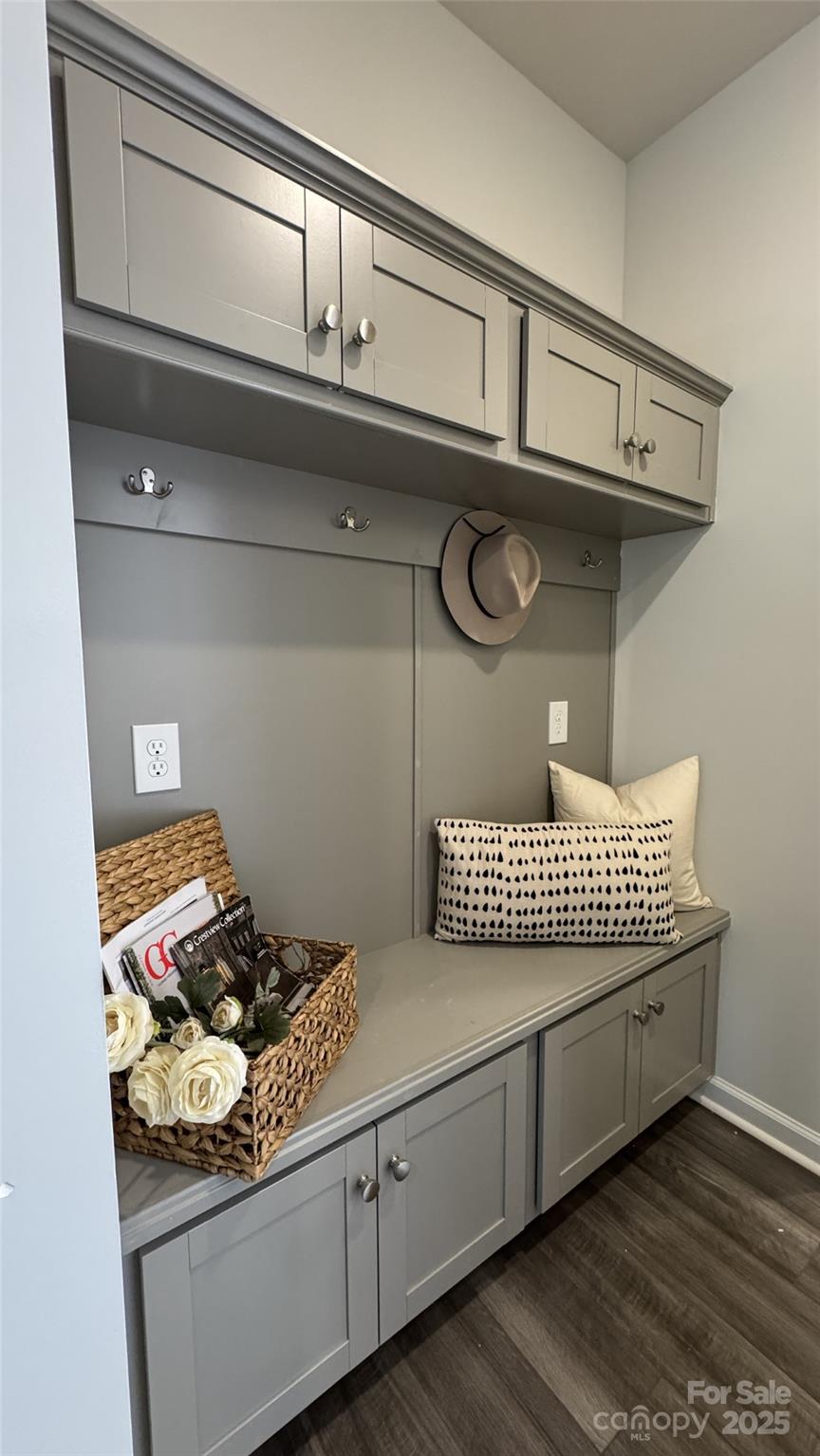2936 Sloan Drive Unit: 23