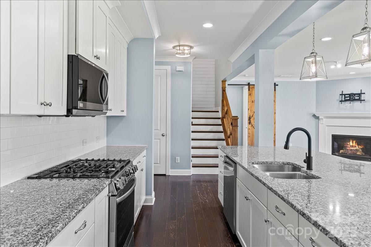 4243 Island Fox Lane