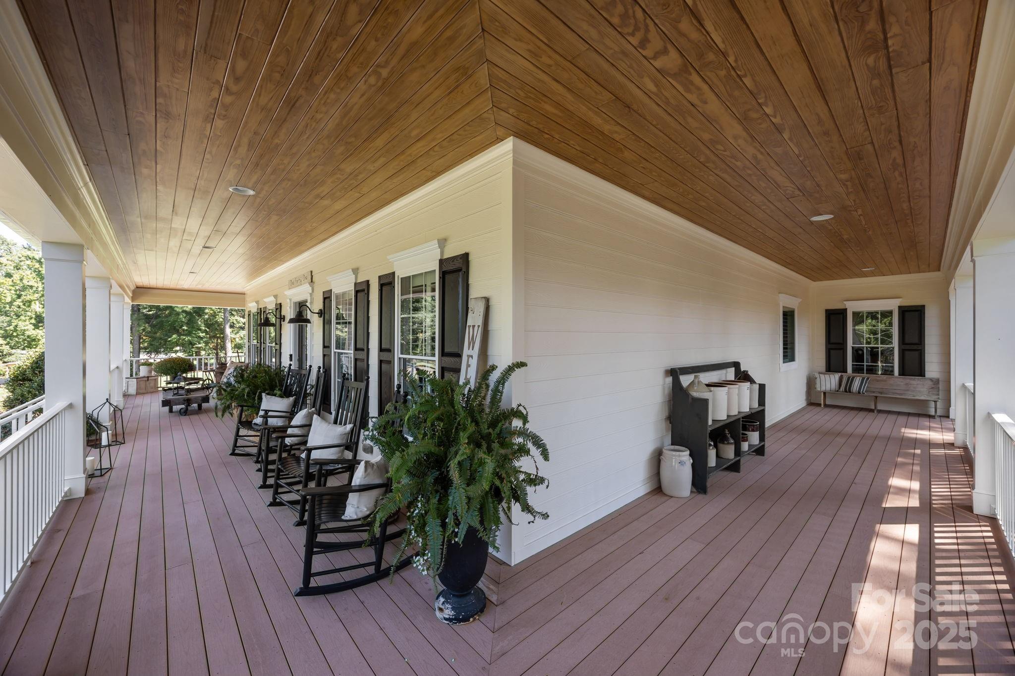 141 Yellow Jacket Circle