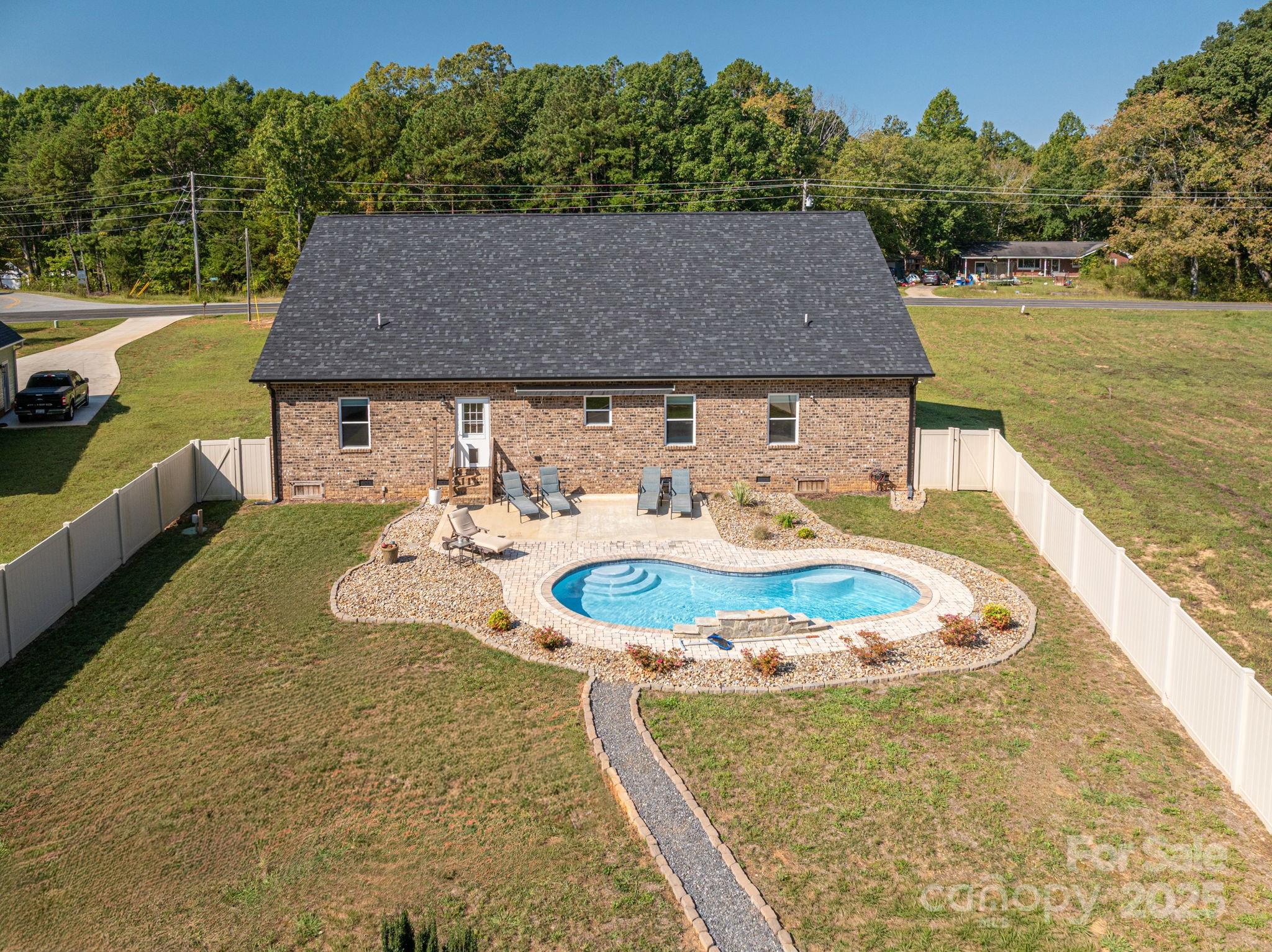 1076 Furnace Road