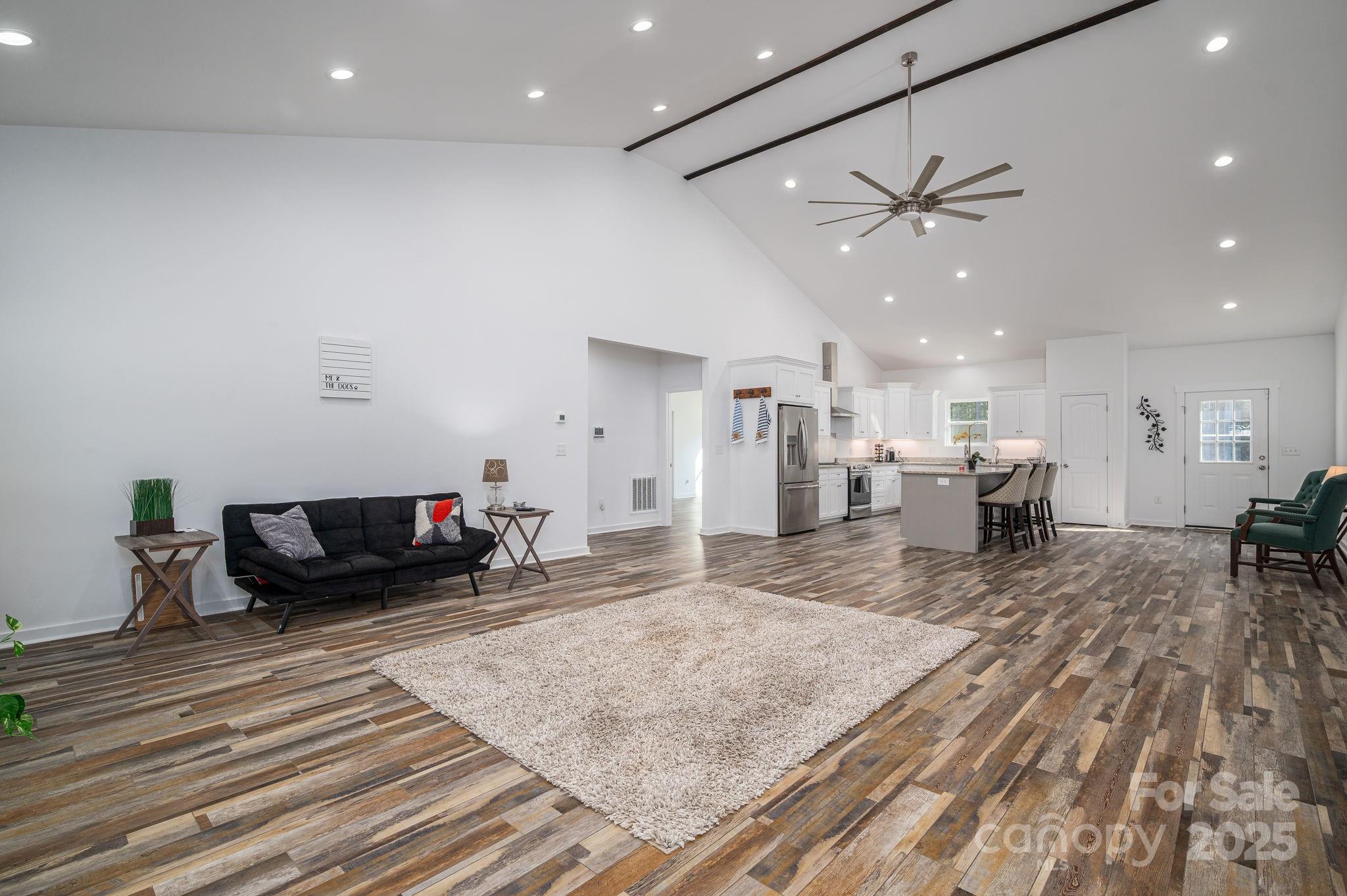 1076 Furnace Road