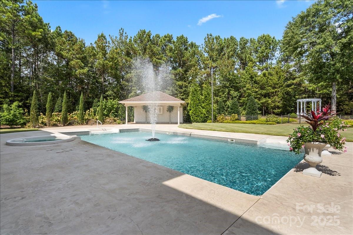 220 Fincher Road