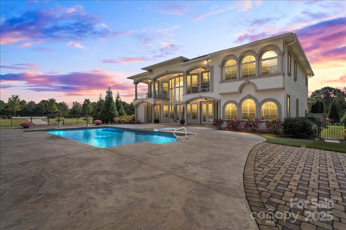 220 Fincher Road