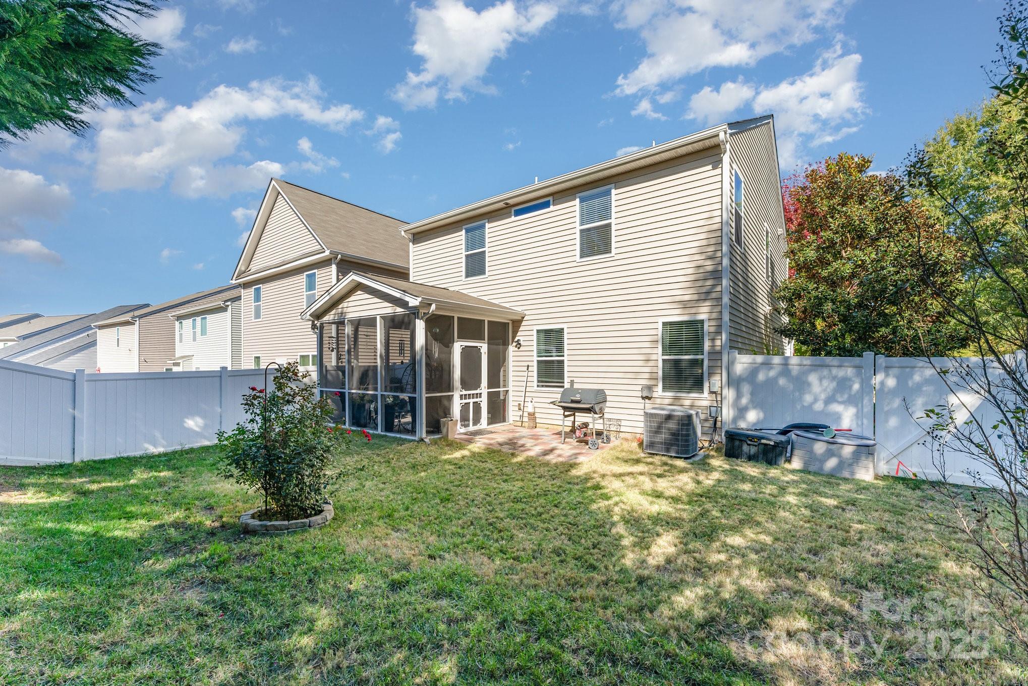 403 Knothole Lane