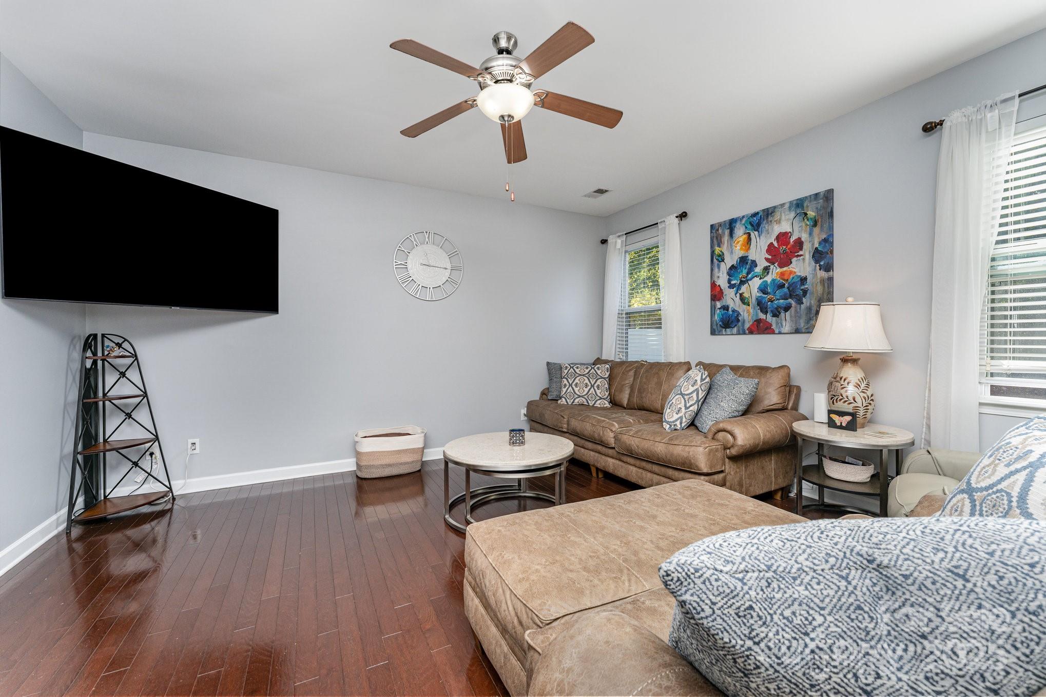 403 Knothole Lane