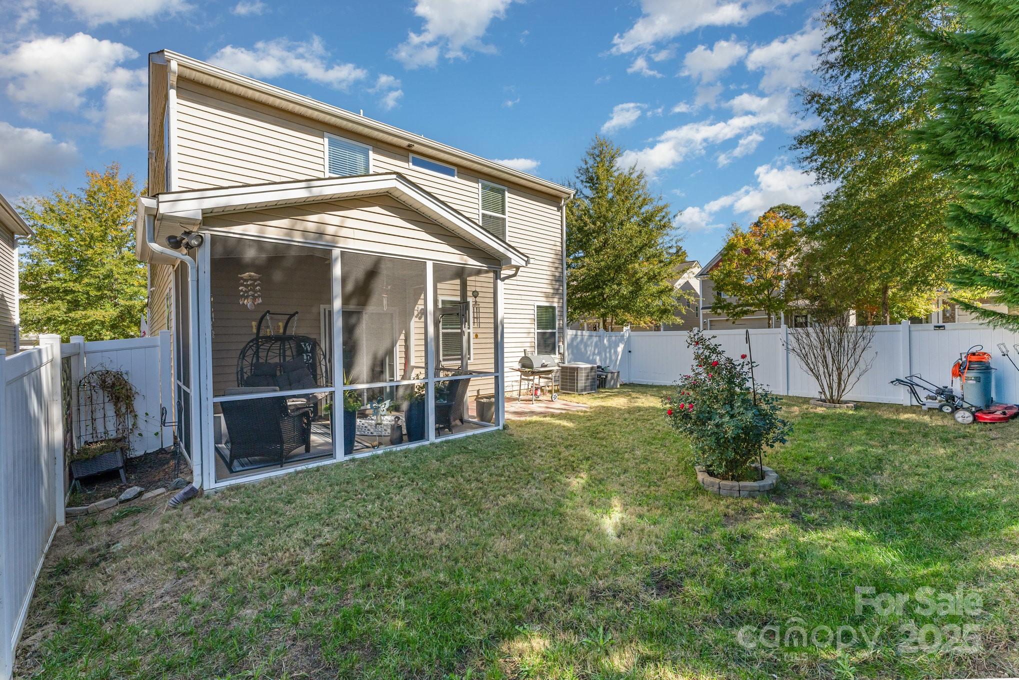403 Knothole Lane
