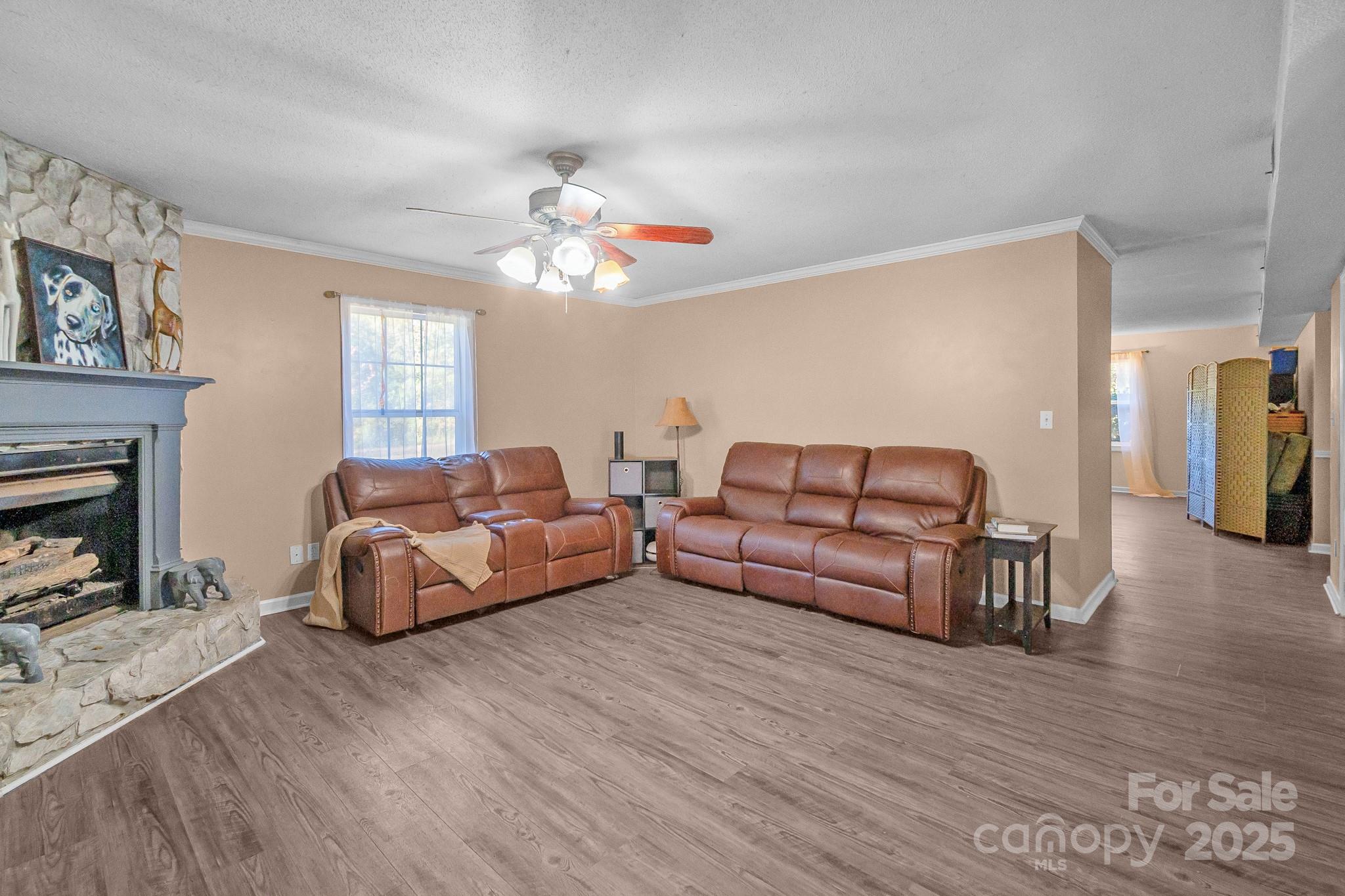 1115 Jamestowne Drive