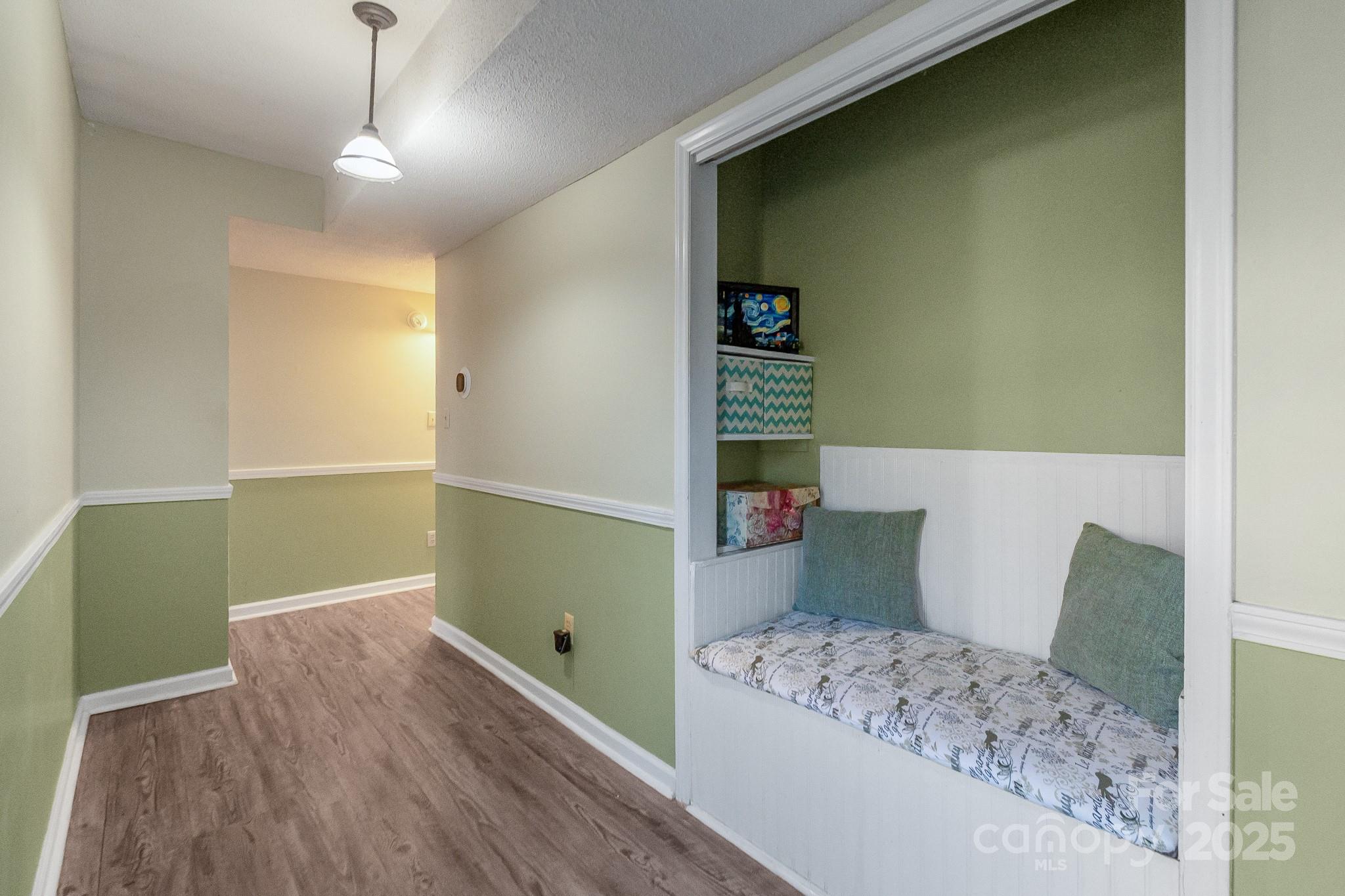 1115 Jamestowne Drive