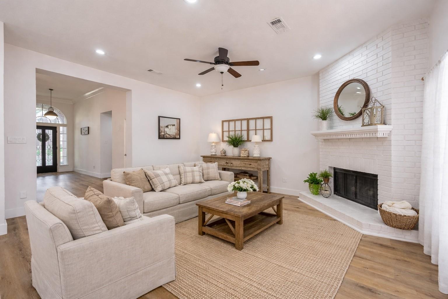 3311 Richland Dr