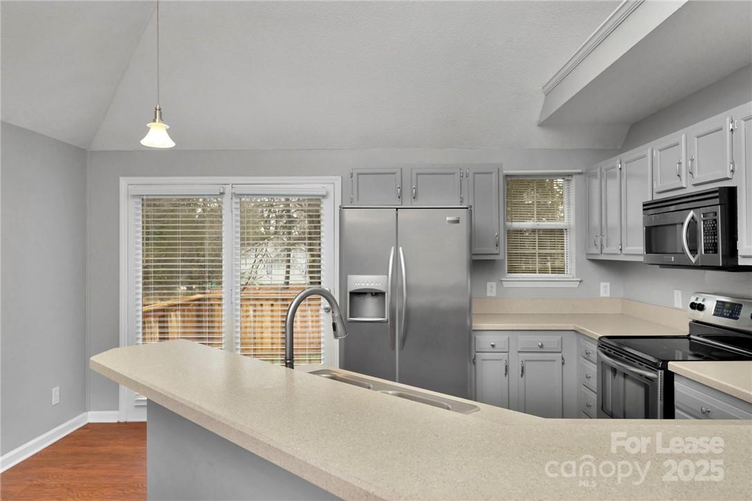 1063 Stirrup Place NW