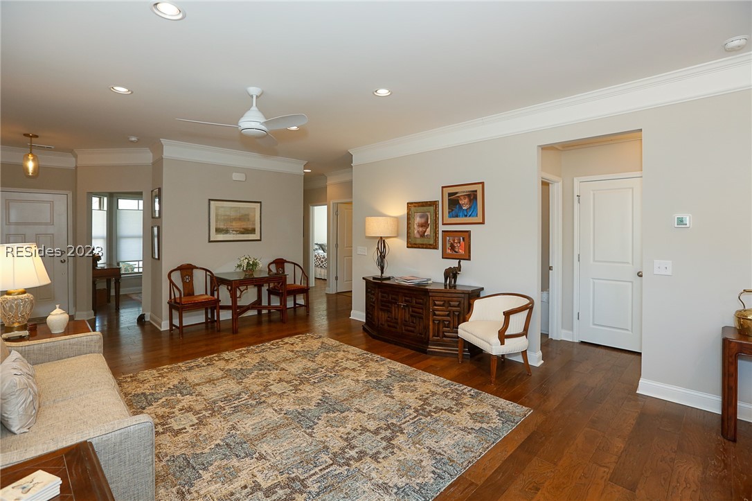 1037 Gleneagle Court