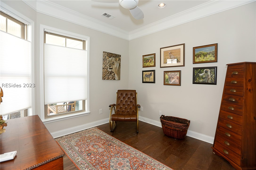 1037 Gleneagle Court
