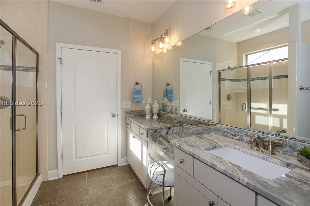 1037 Gleneagle Court