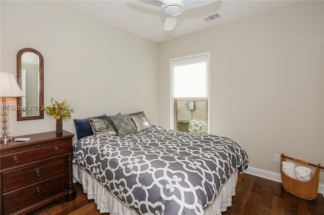 1037 Gleneagle Court