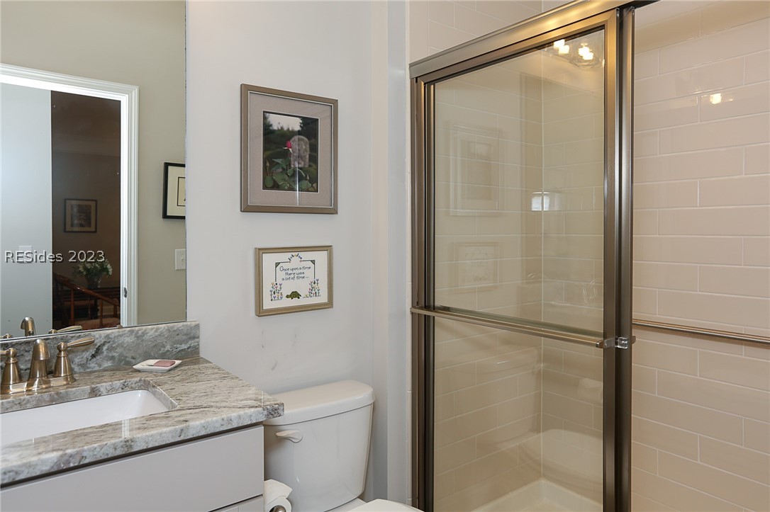 1037 Gleneagle Court