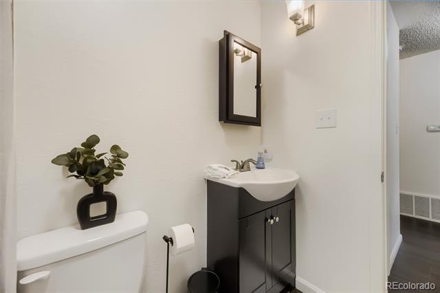 5691 W 35th Avenue Unit: 1D