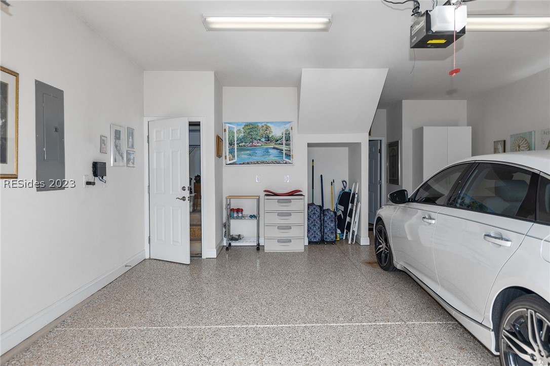 380 Heathwood Drive