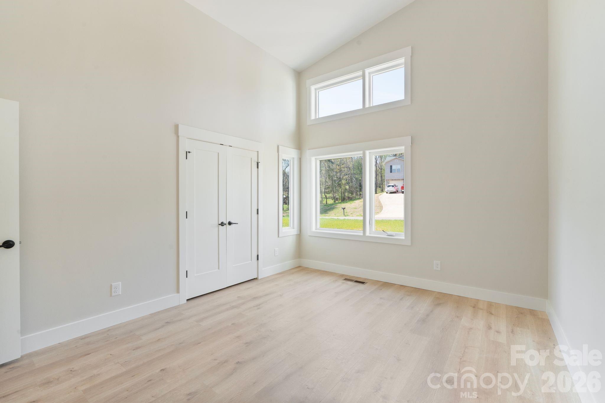 5733 Selkirk Drive