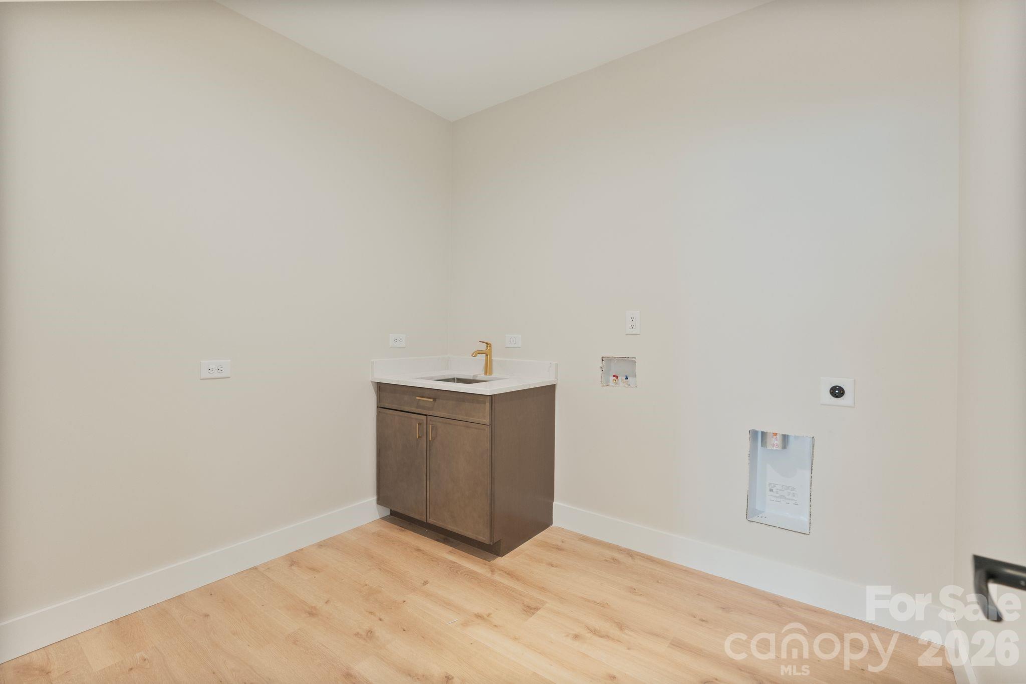 5733 Selkirk Drive