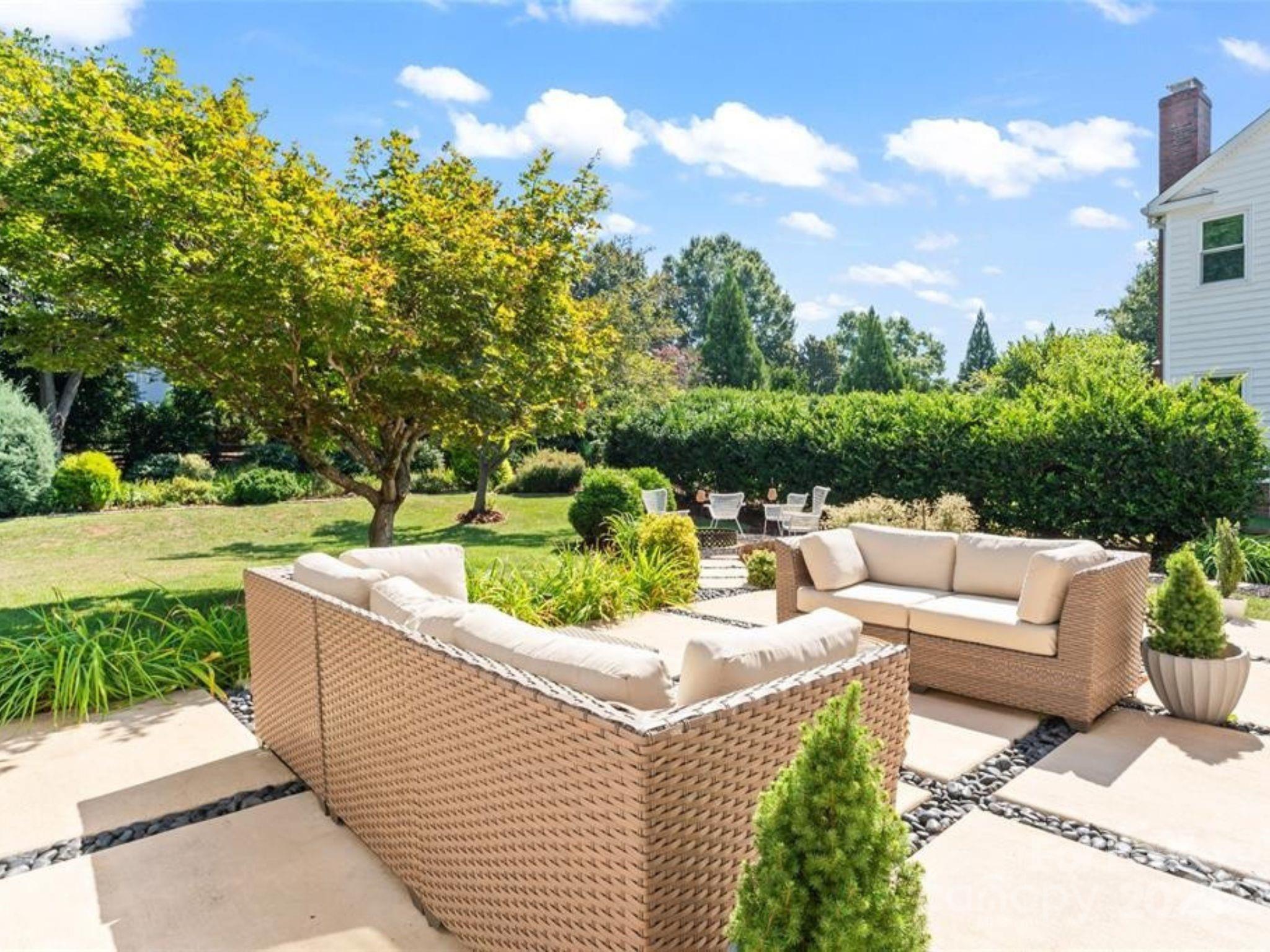 9423 Harlow Creek Road