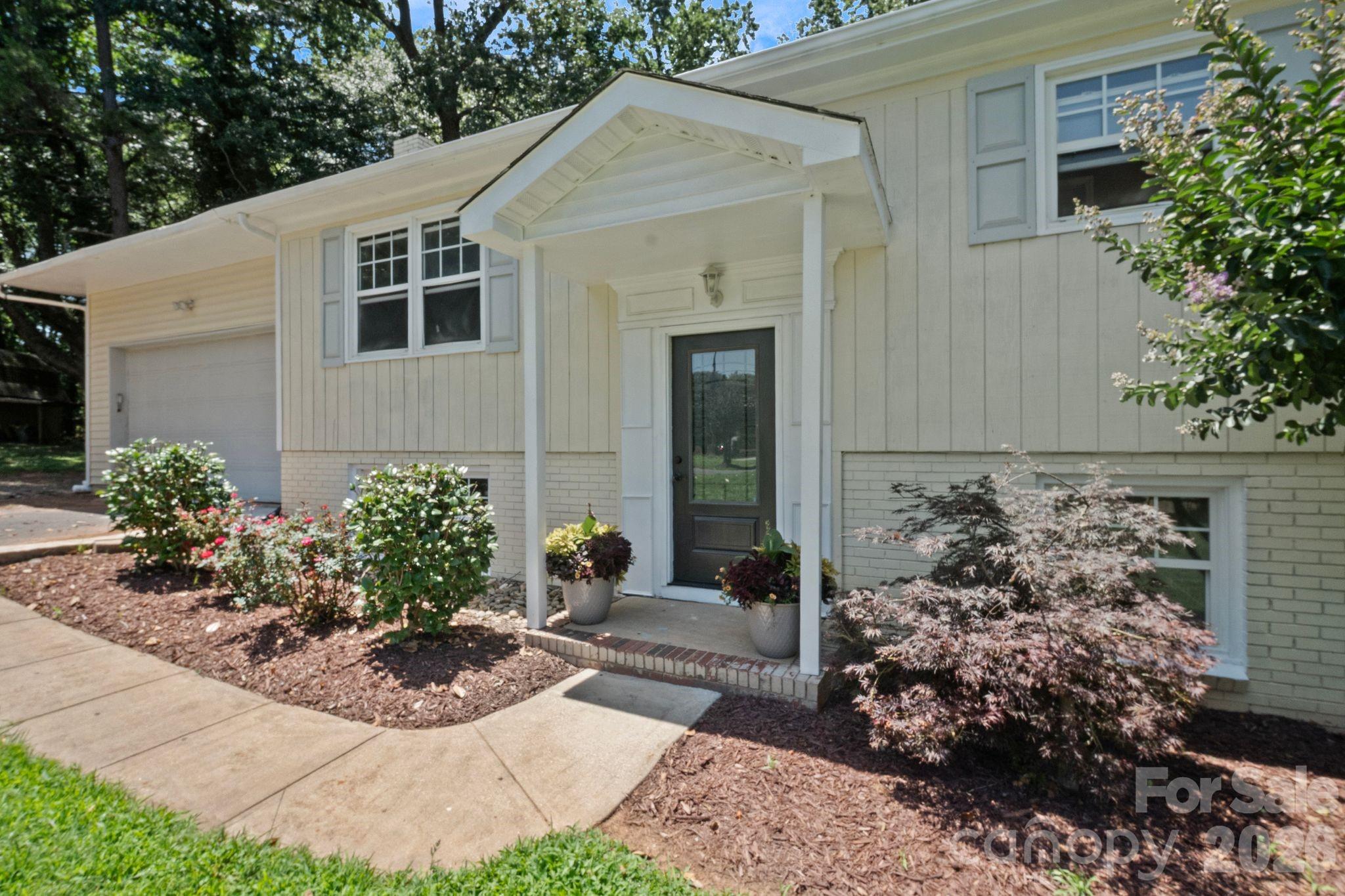 137 Hiram Road