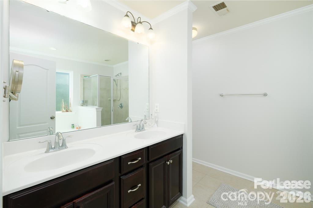 10745 Sapphire Trail