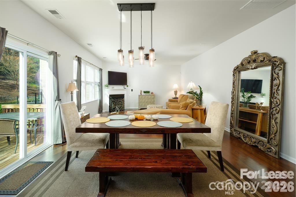 10745 Sapphire Trail