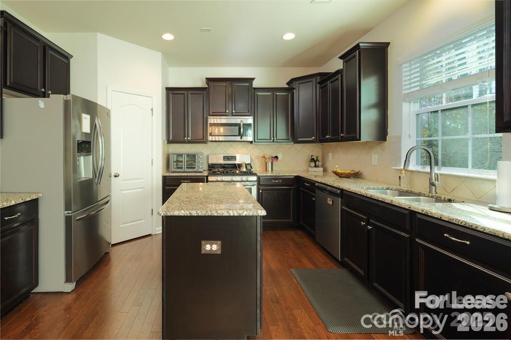 10745 Sapphire Trail