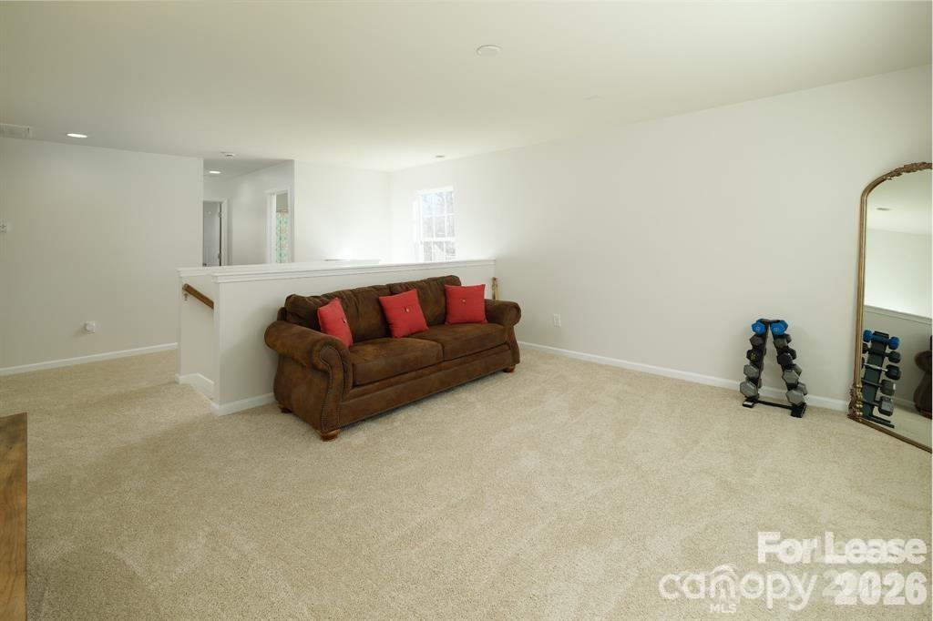 10745 Sapphire Trail