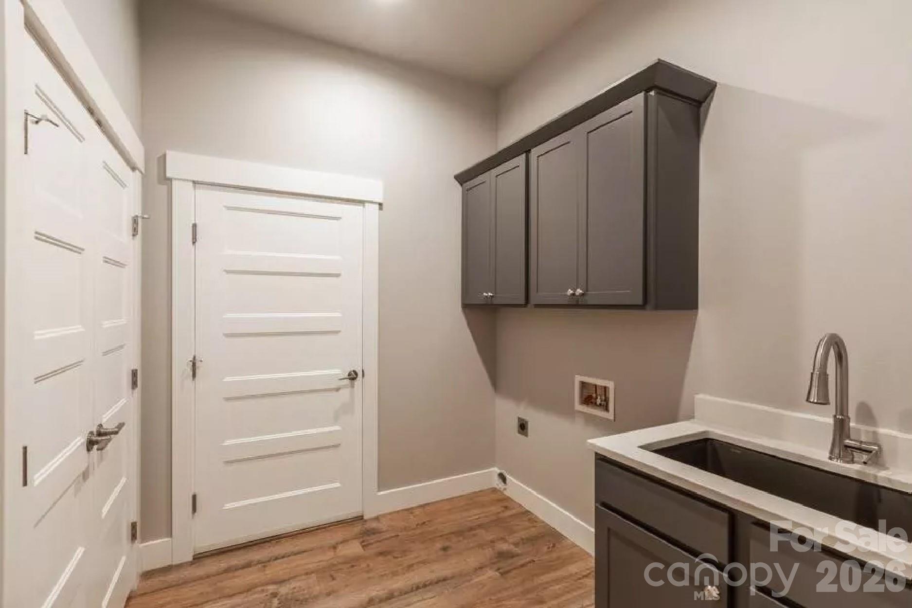 5743 Lake Pointe Drive