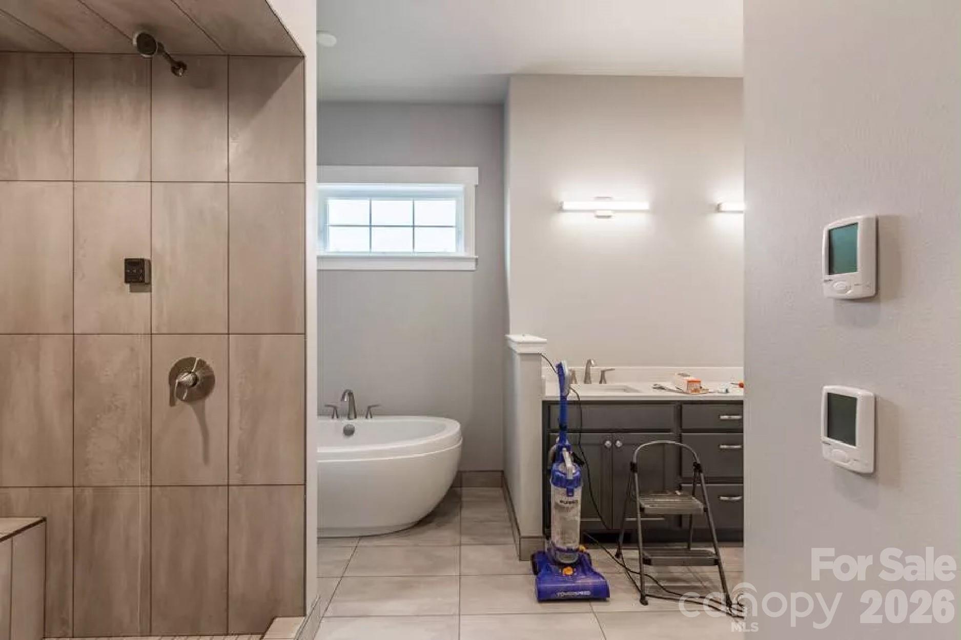 5743 Lake Pointe Drive