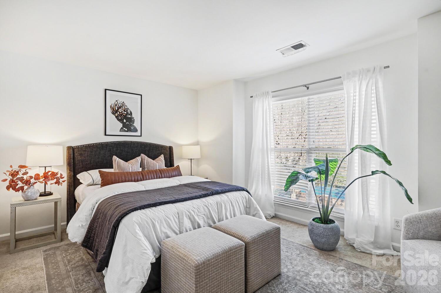 525 N Graham Street Unit: 3B